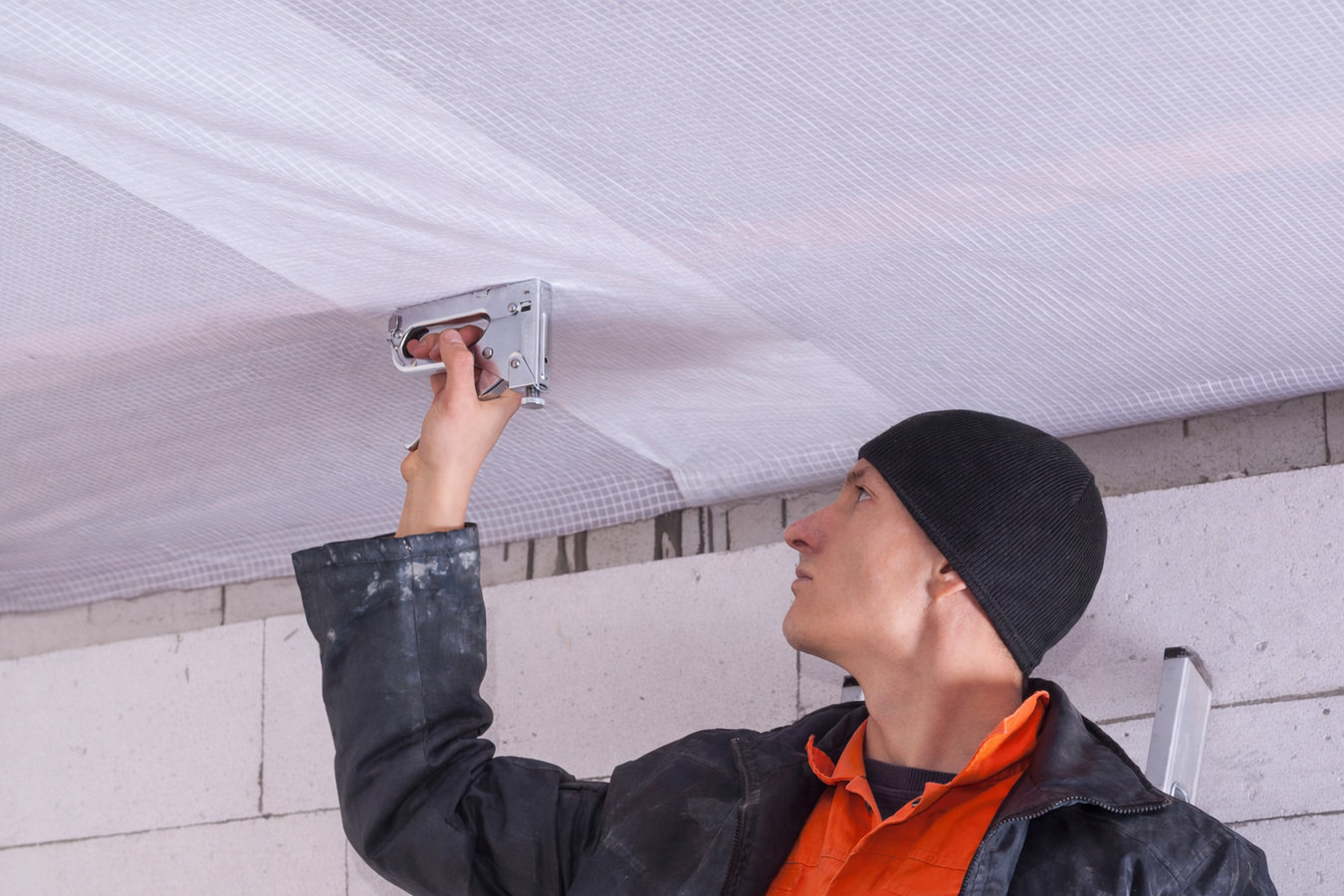 Vapor barrier installation in Laredo, TX